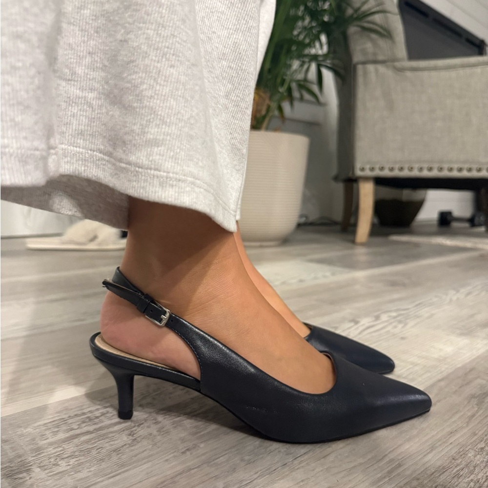 dark navy Slingback Heels - Picture 2 of 2